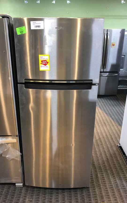 Brand New Whirlpool Top Freezer Refrigerator in Stainless (Model:WRT518SZFM) WDDGV