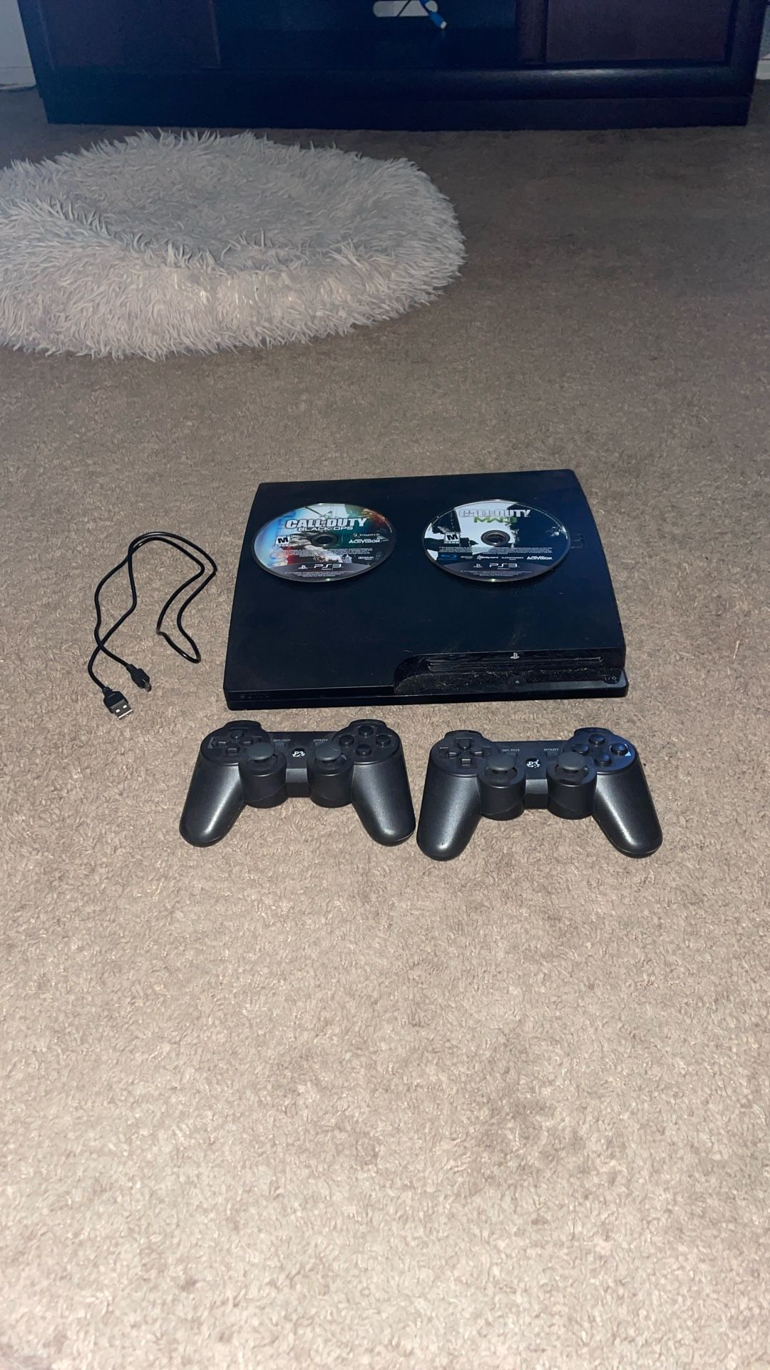 WOULD TAKE $25 IF YOU PICKUP TODAY PS3 With Black Ops 1 And Mm3.