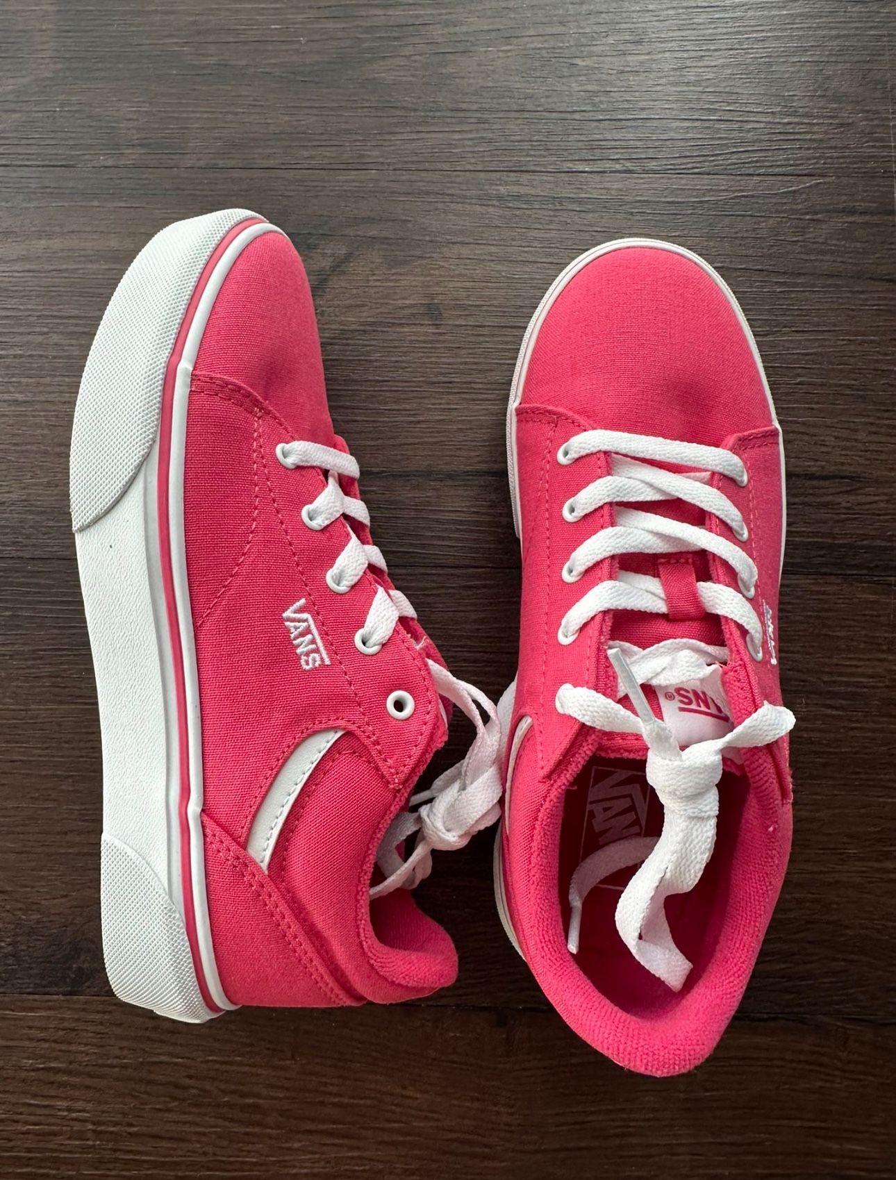Brand New Kids Sneakers Vans, Size 4 Youth 