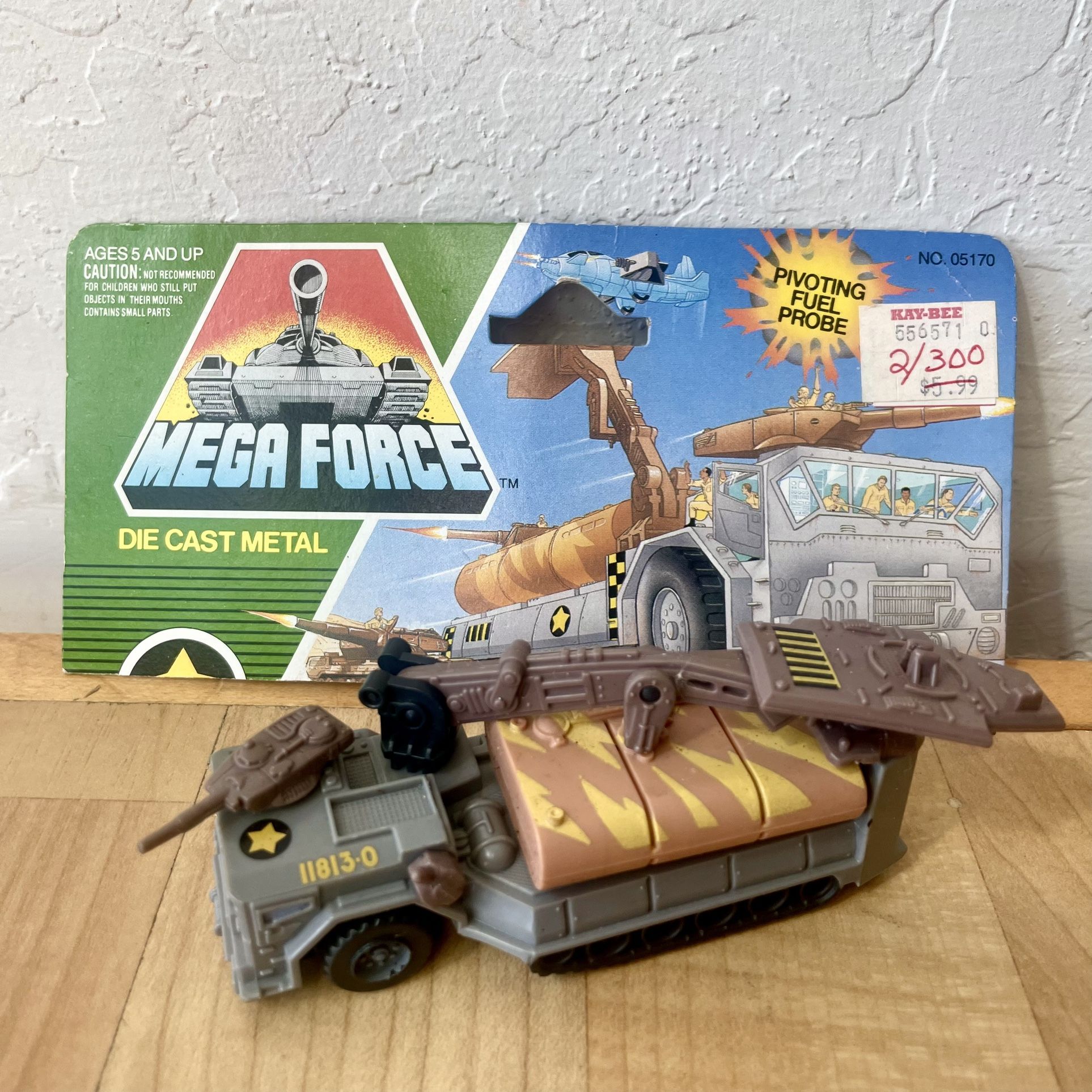 Vintage Die Cast Mega Force Army Trident Rapid Deployment Fueler