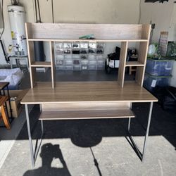 Modern Computer Desk with Hutch & Storage Shelves – Wood & Metal – Excellent Condition
