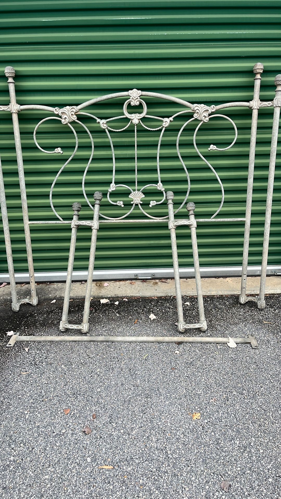 Vintage Iron Metal Bed Frame Queen Size