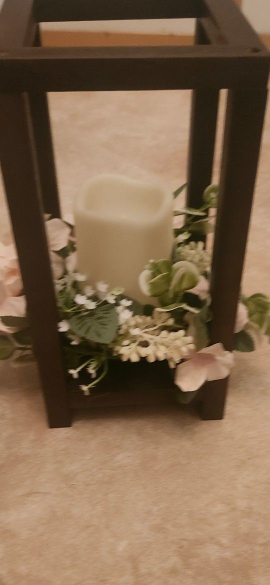 Lanter Centerpieces