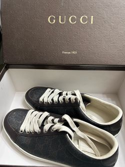Gucci woman size 6