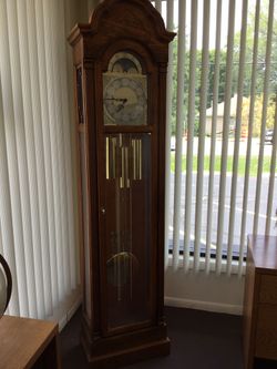 Howard Miller grandfather Clock model 610 -569