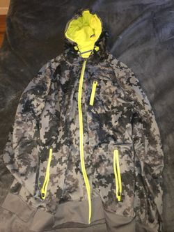 Xl camo footlocker fleece jacket