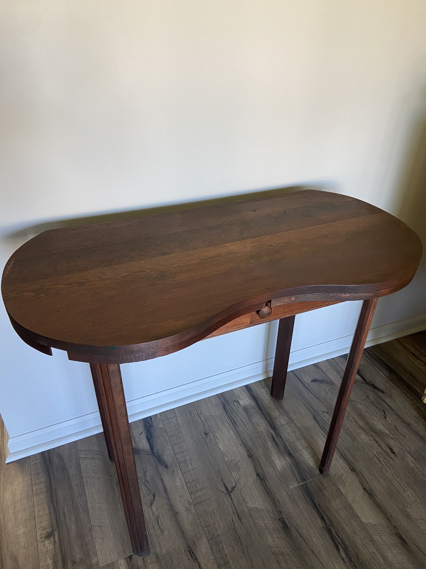 Vintage Kidney Shaped Vanity Table for Sale in Glendale Heights, IL -  OfferUp