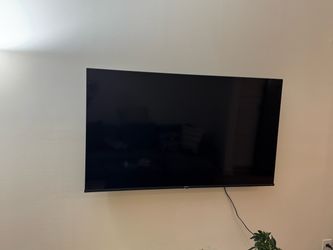 55" QLED Hisense TV