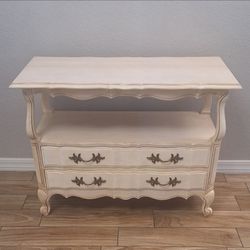 Shabby chic table