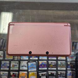 Pink Nintendo 3DS