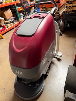Minuteman E17 floor scrubber