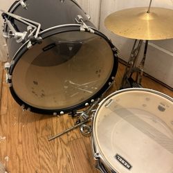 Drums 