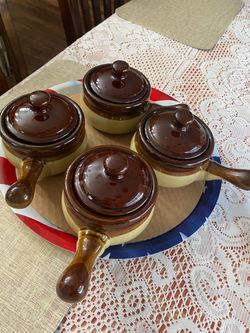 NEW!! Vintage Set of 4 Ceramic French Onion Soup Crocks with Lids
