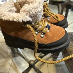 Zara Toddler Boots 