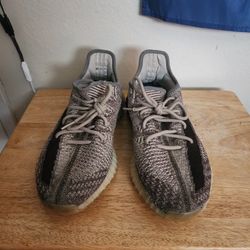 Yeezy 350 V2 Ash Pearl Mens 11