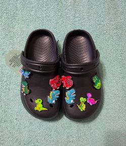 Sandal for boy black color with Dinosaur charms size 13