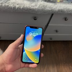 Apple iPhone XR 64gb **Check Out Description**