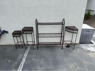 Metal plant stands