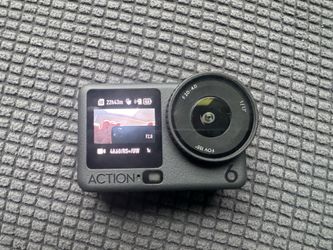 DJI Osmo Action 6 Action Camera – 4K / Waterproof / Stabilized
