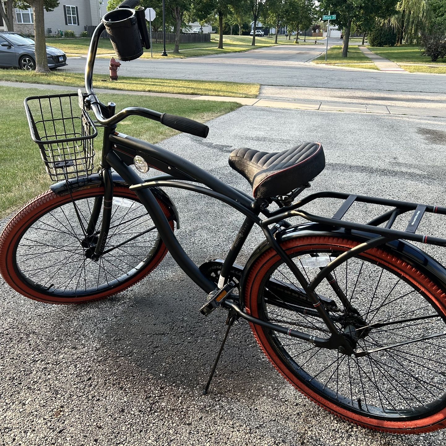 Huffy 26 Nel Lusso Men s Cruiser Bike for Sale in Plano IL OfferUp