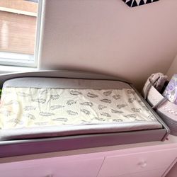 Diaper Changing Pad With Wipeable Cover