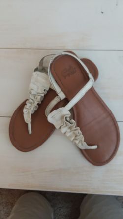 Sandles Girls Size 2