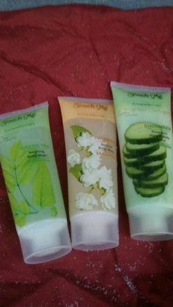 Touch me body wash $2.50 ea.pc. 30 piece