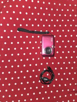 Vivitar Camera, Model:E128, Pink 