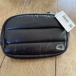 Lululemon-Everywhere Belt Bag (Black)