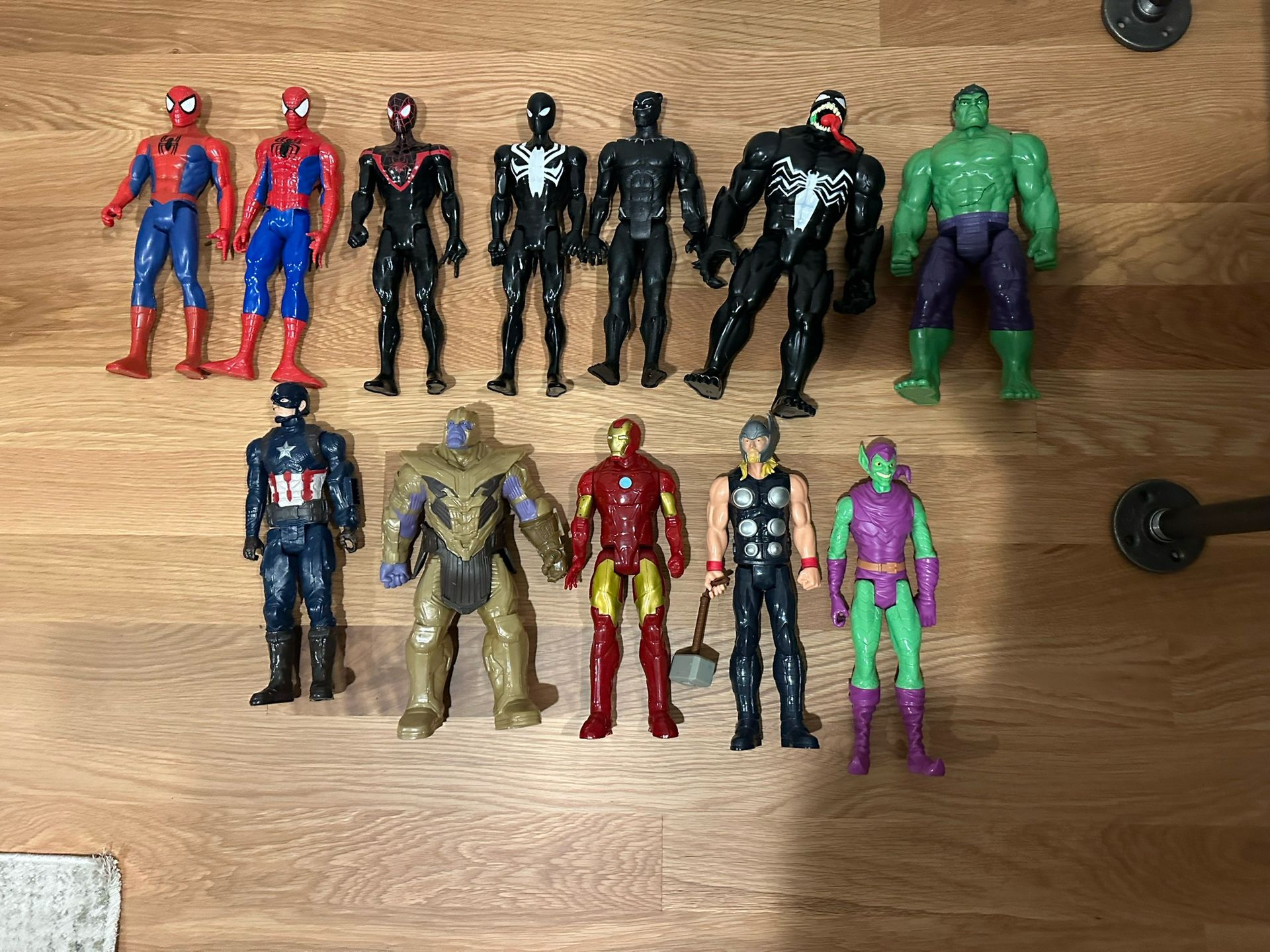 Lot Of 12 Marvel Action Figures