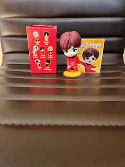 BTS  J hope  Tiny TAN