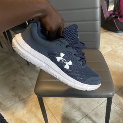 MEN 10.5 | Under Armour Shoes
