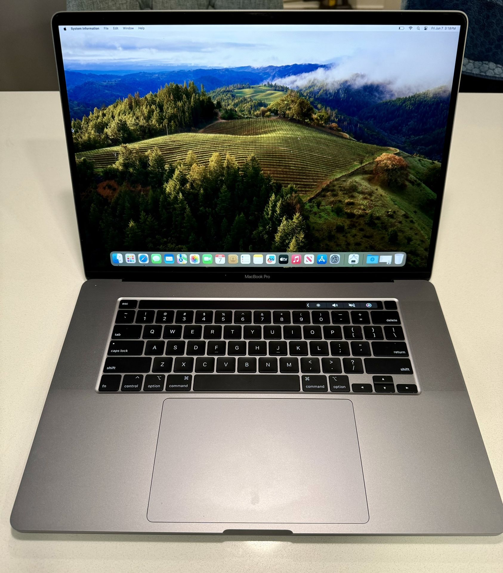 16-Inch Apple MacBook Pro 2019, 57 Battery Cycle Count Only 
