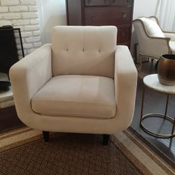 Beige/tan Accent Chair