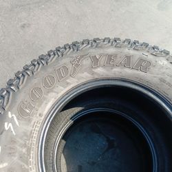 4 llantas Lt 315 70 R17 Goodiyear Territory MT