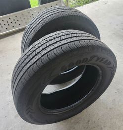 2 Used Tires Good Condition - 255/60R18