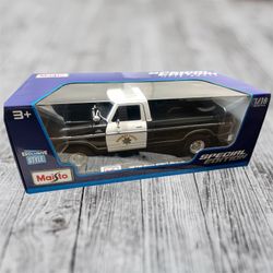 Maisto 1/18 Diecast Special Edition- Ford F150 Pickup 1979