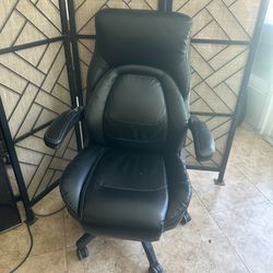Lazy Boy Black Office Chair 