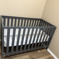 Crib With Mattress 
