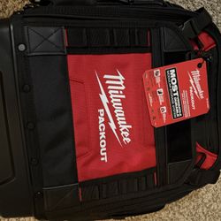 Milwaukee Back Pack