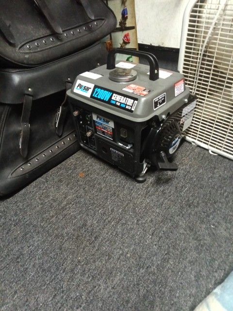 1200 W Generator Bran New. 100.00