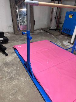 Gymnastic bar