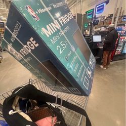 Mini Fridge 