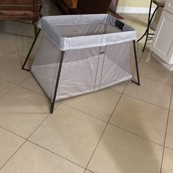 Baby playpen 