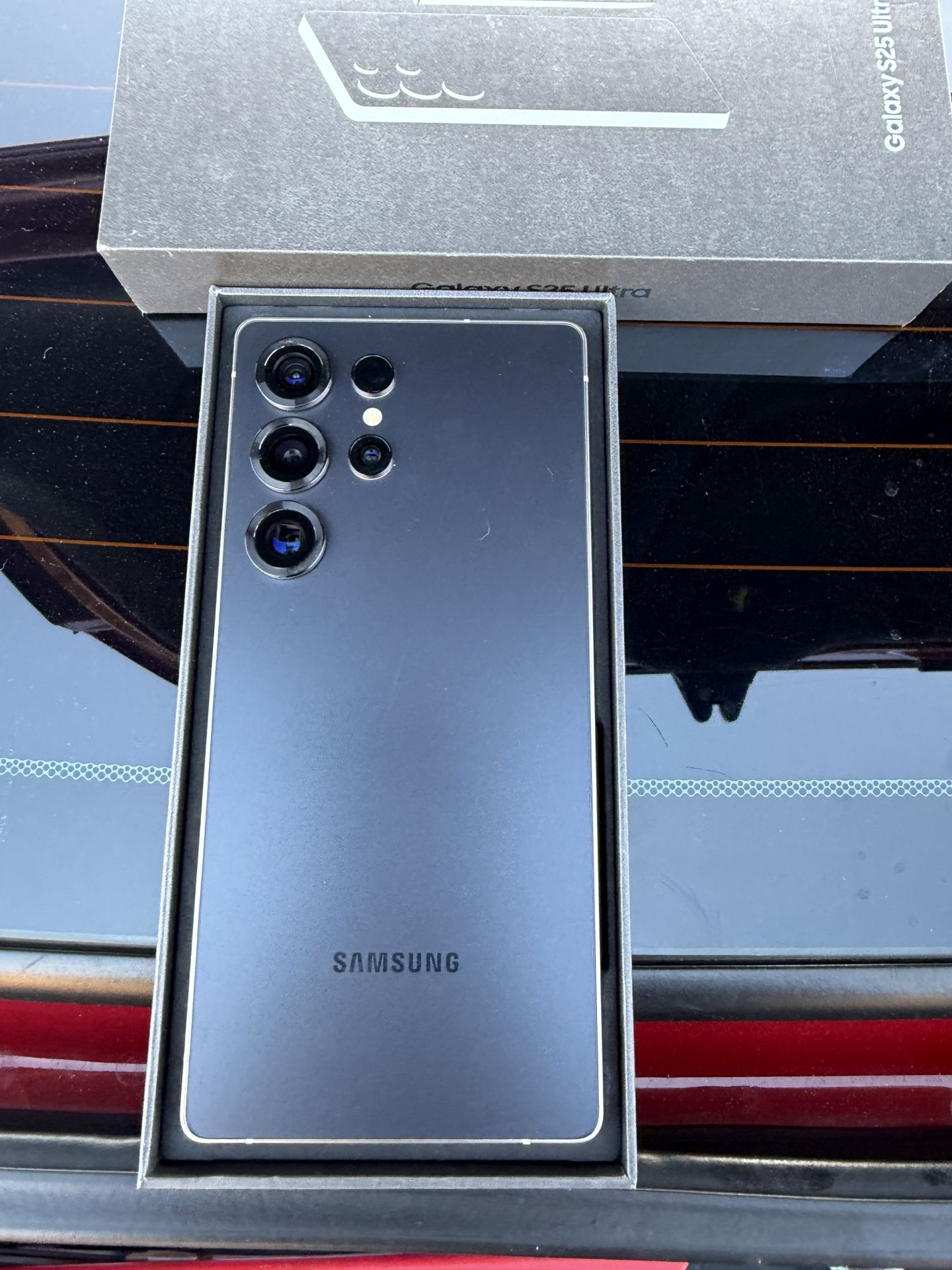 Samsung Galaxy S25 Ultra 256GB unlocked Any Carrier- Open Box Item