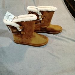 Boots Size 10 For The Lady