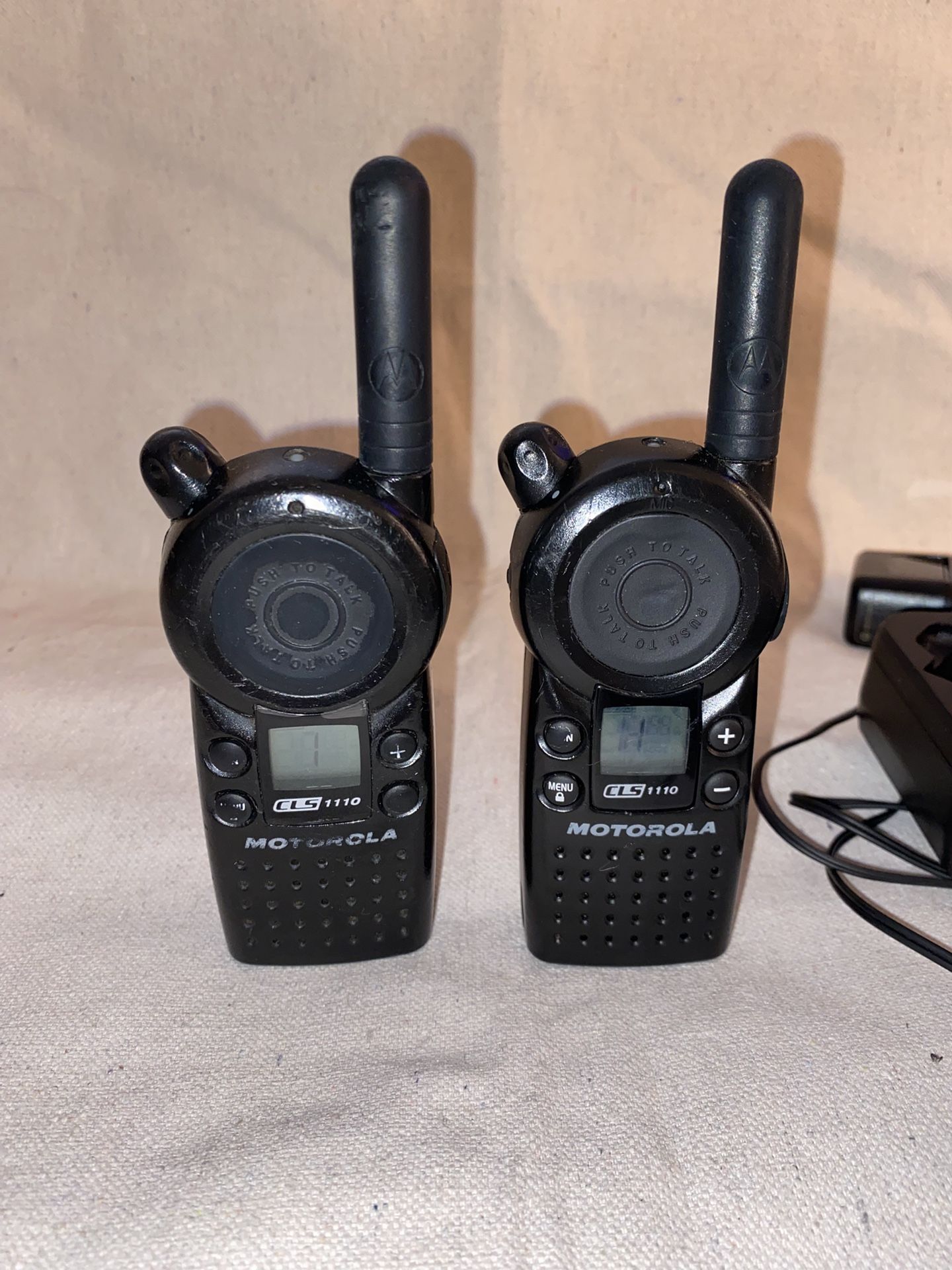 Business Band Radios Motorola CLS1110