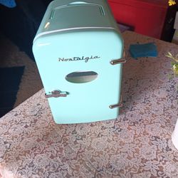 Nastalgic Mini Fridge