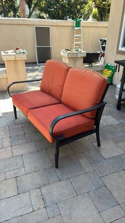 Hampton Bay outdoor patio loveseat