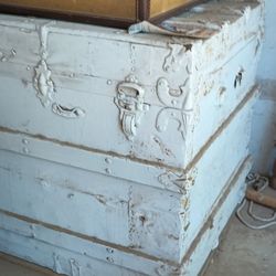 Vintage Trunk